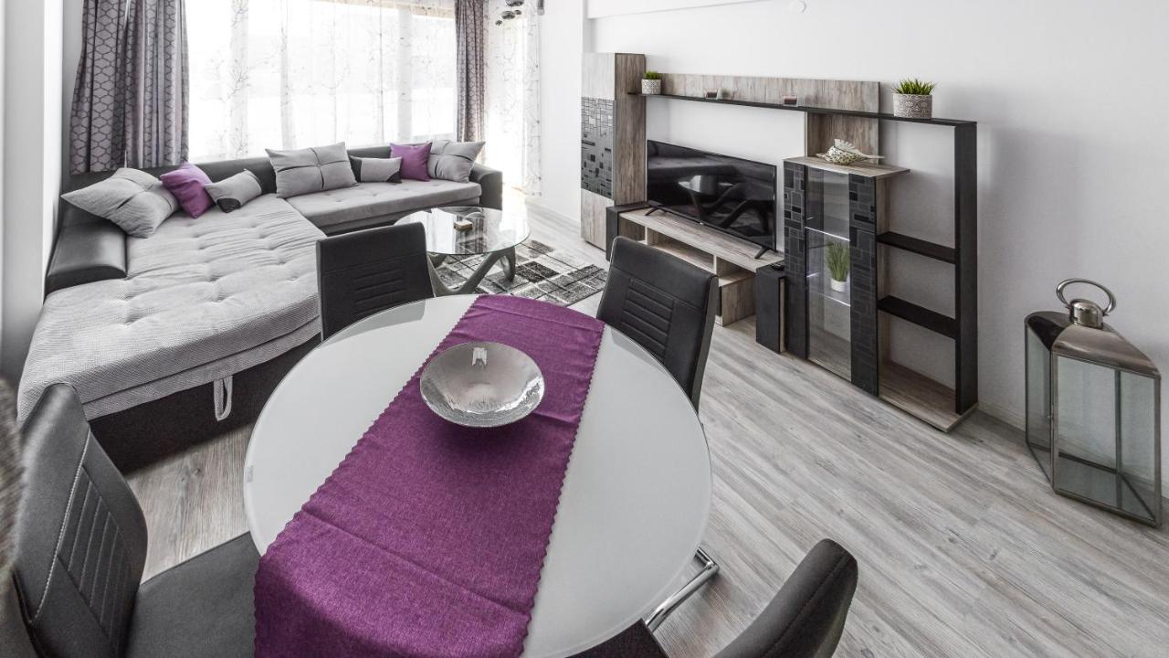 Next To Gondola. Cosy & Elegant 2 Bedroom Apartment In Neon Complex Bansko Exterior foto