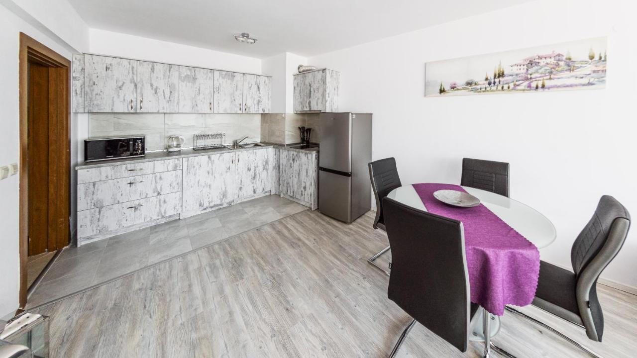 Next To Gondola. Cosy & Elegant 2 Bedroom Apartment In Neon Complex Bansko Exterior foto