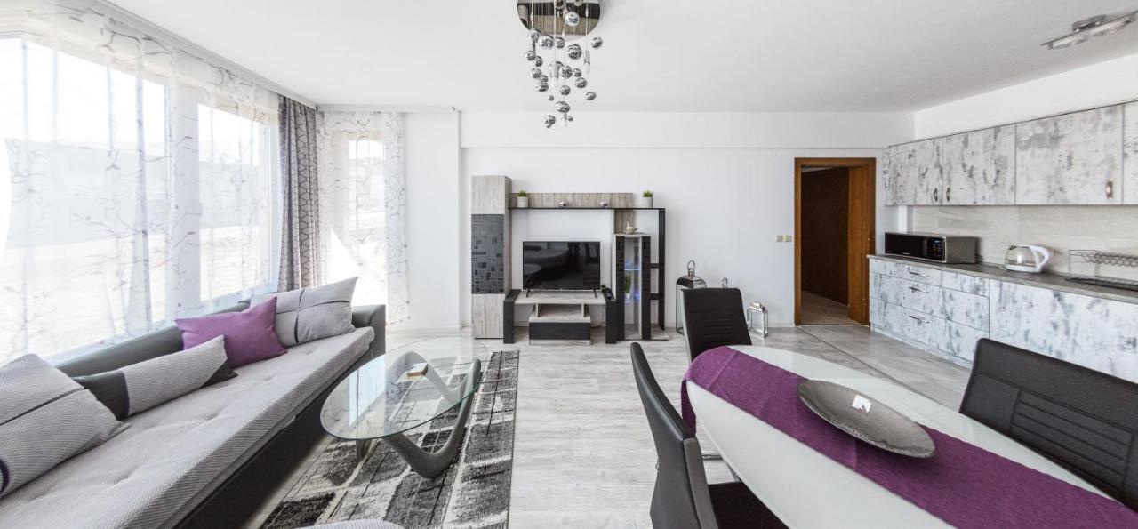 Next To Gondola. Cosy & Elegant 2 Bedroom Apartment In Neon Complex Bansko Exterior foto